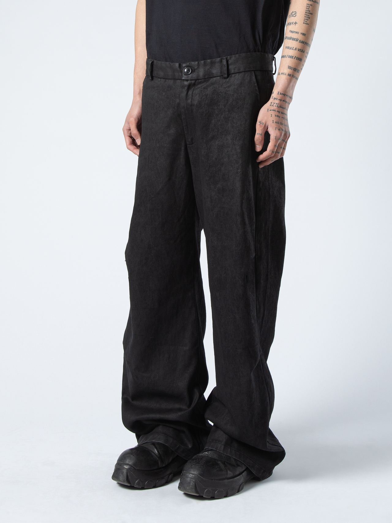 Structured Form Pants - Phase 02