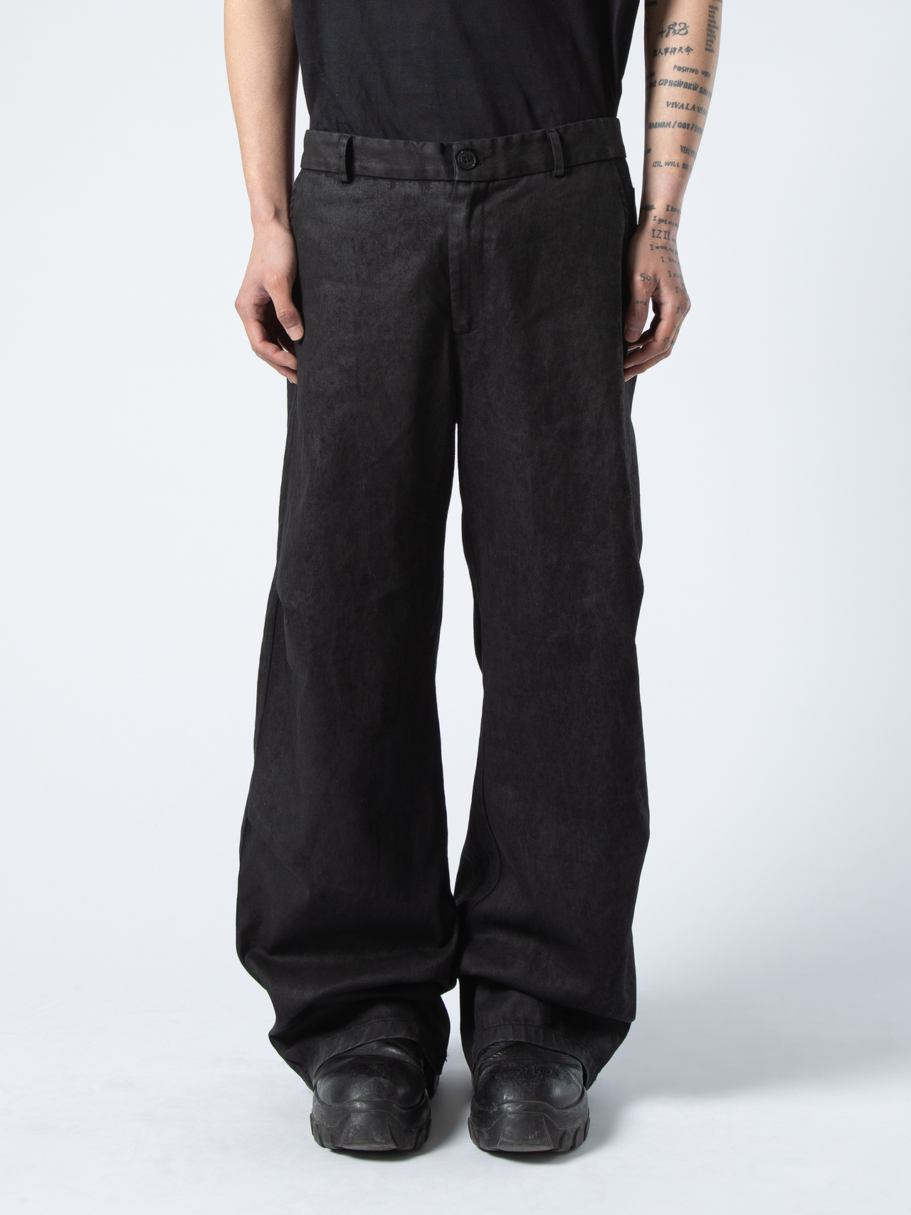 Structured Form Pants - Phase 02