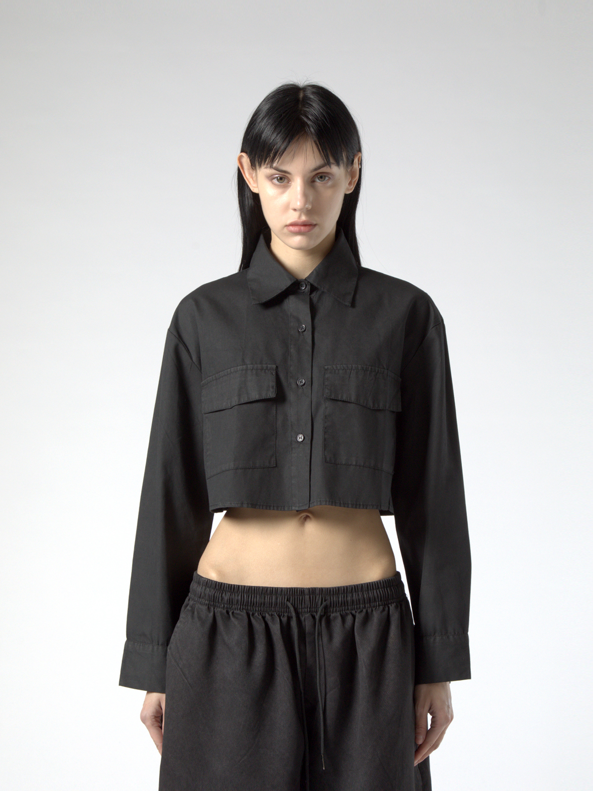 BLACK CROPPED SHIRT