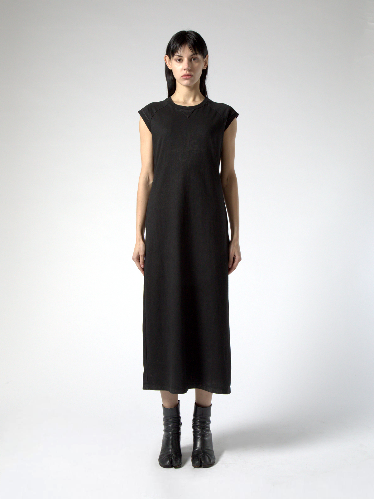 SLEEVELESS LONG DRESS