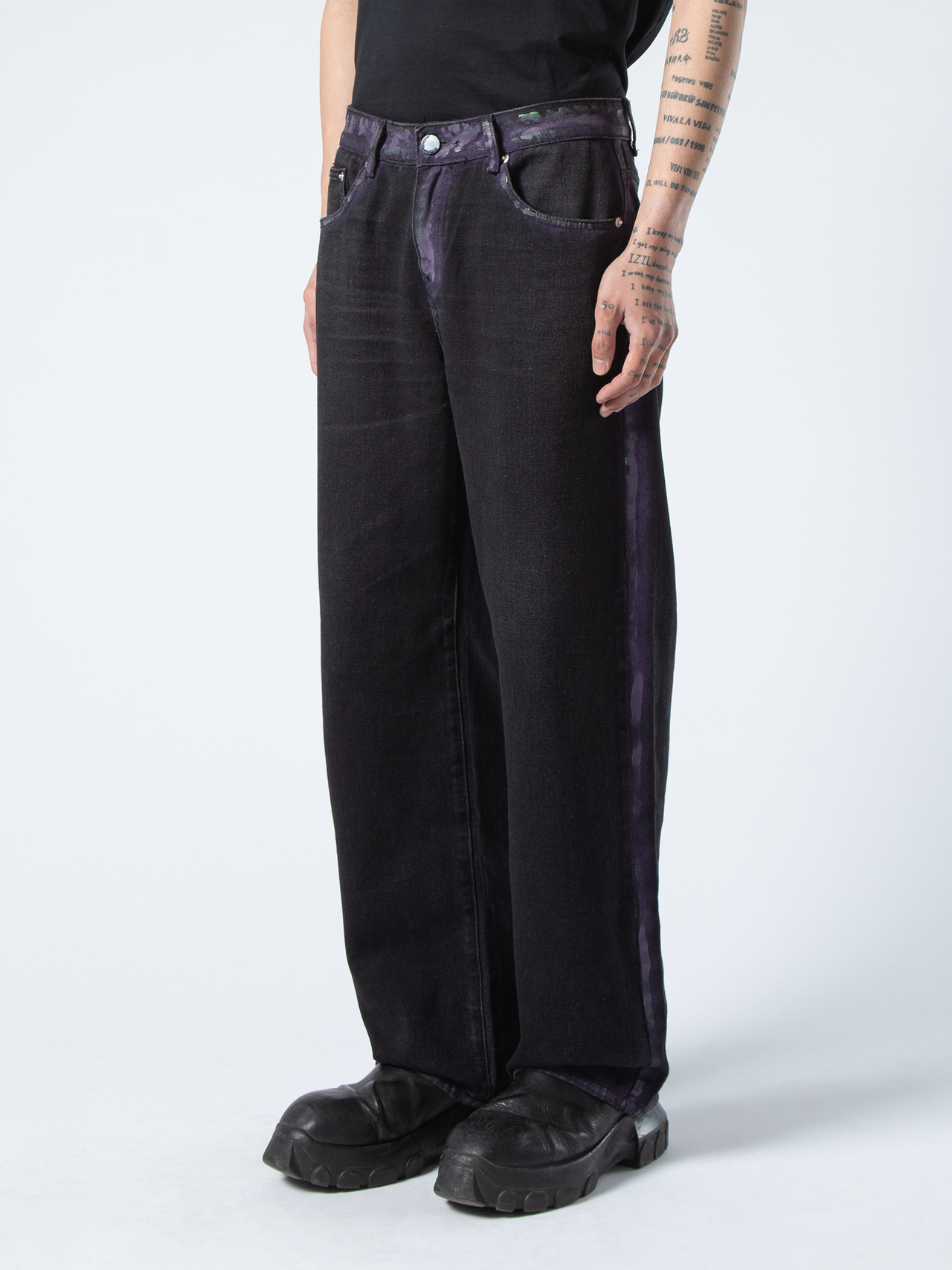 Raw Structure Sprayed Denim Pants - Edition 01