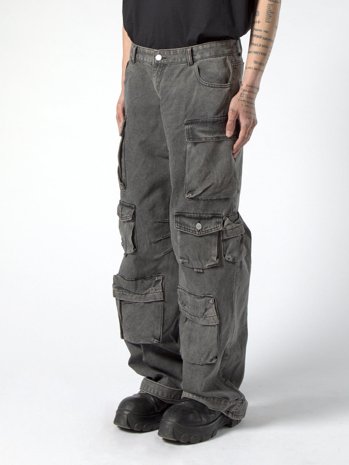 MULTI POCKET WAXED CARGO PANTS