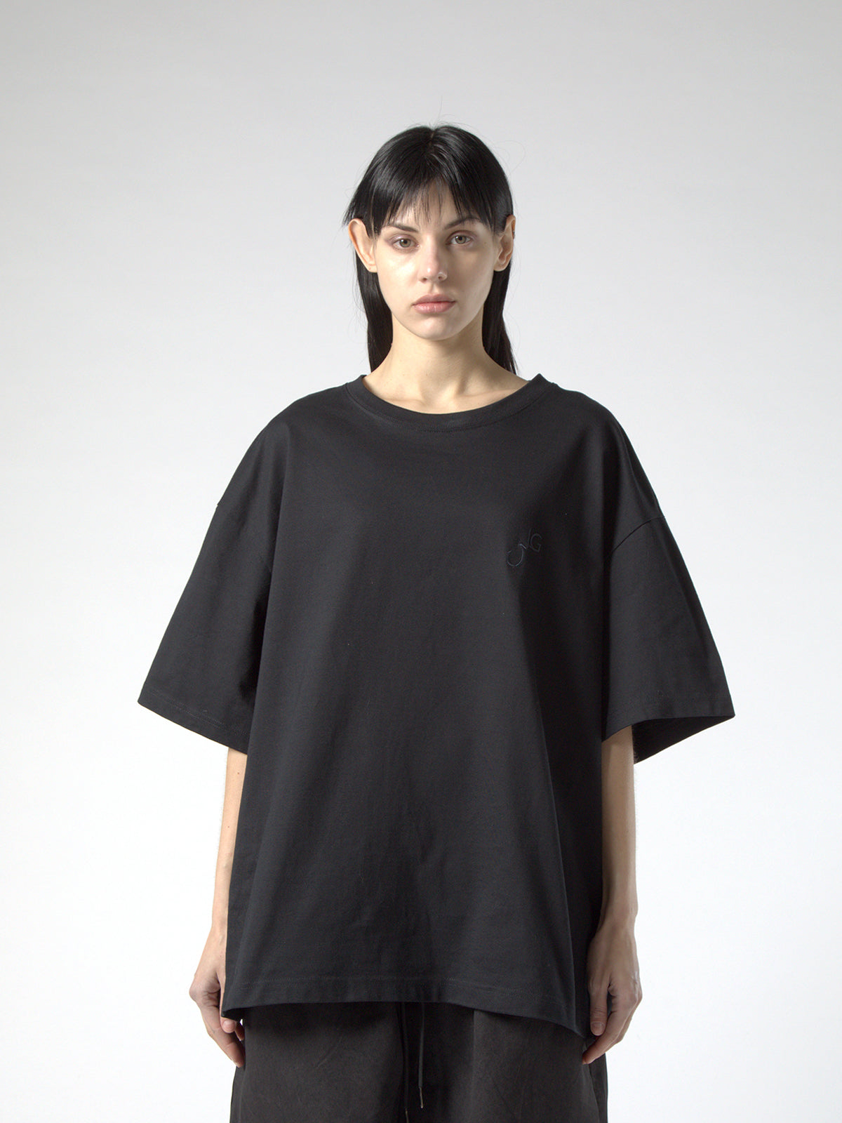 OVERSIZED SHORT SLEEVES T-SHIRT