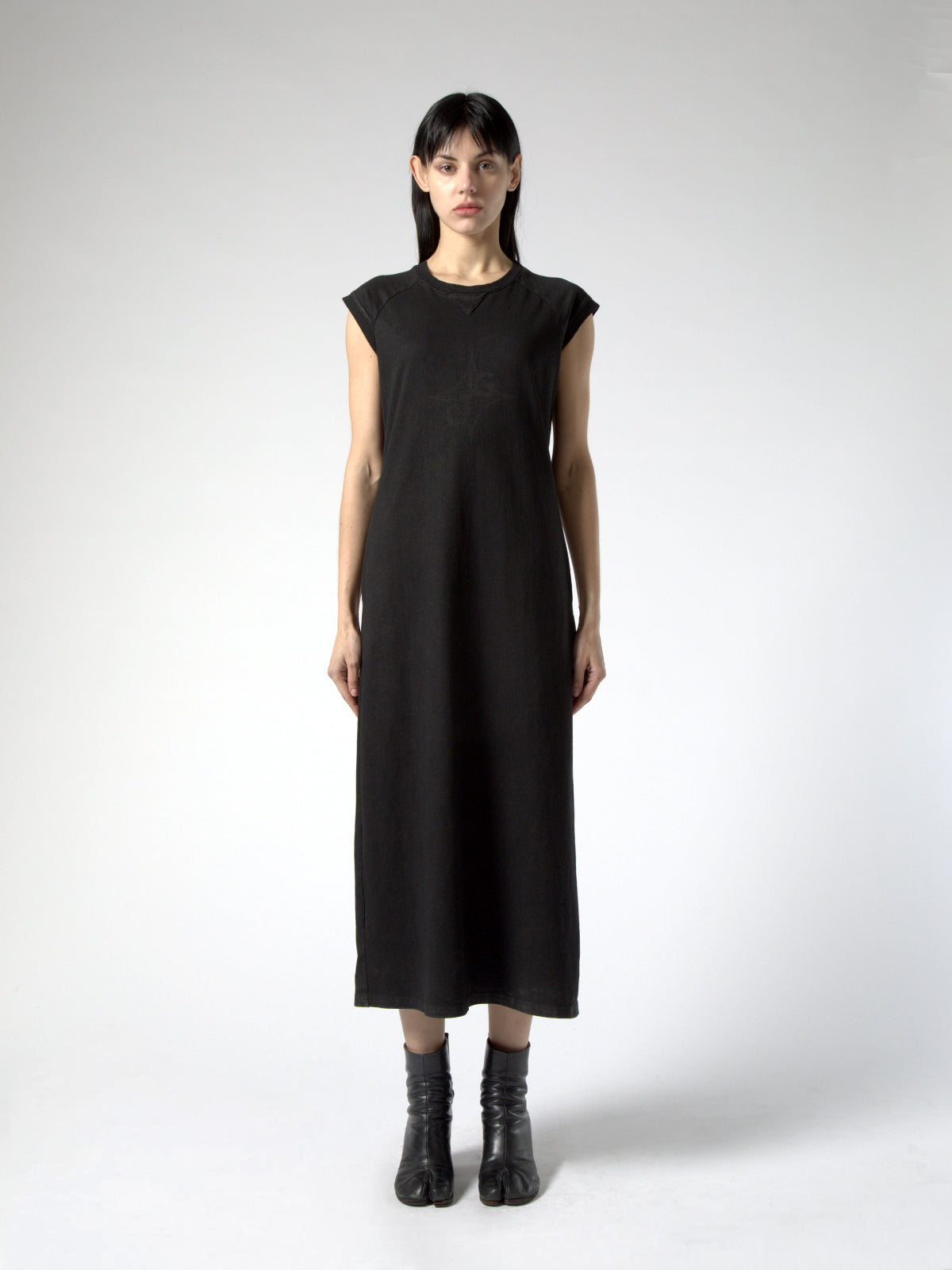 SLEEVELESS LONG DRESS